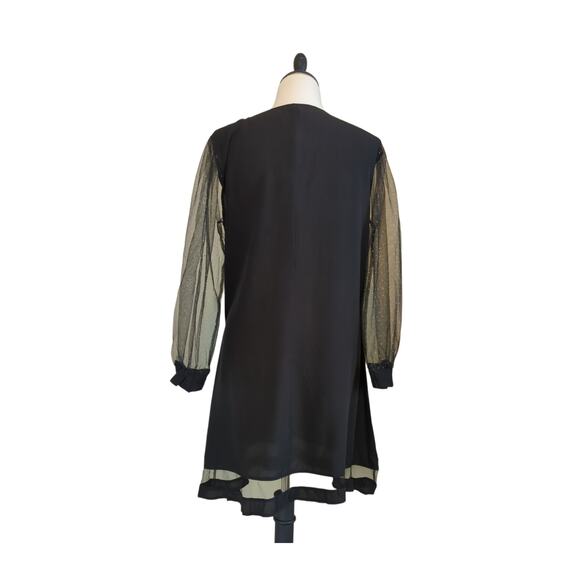 New Linen V-neck Dress with Tulle Sleeves and Trim Size L - Picture 4 of 4